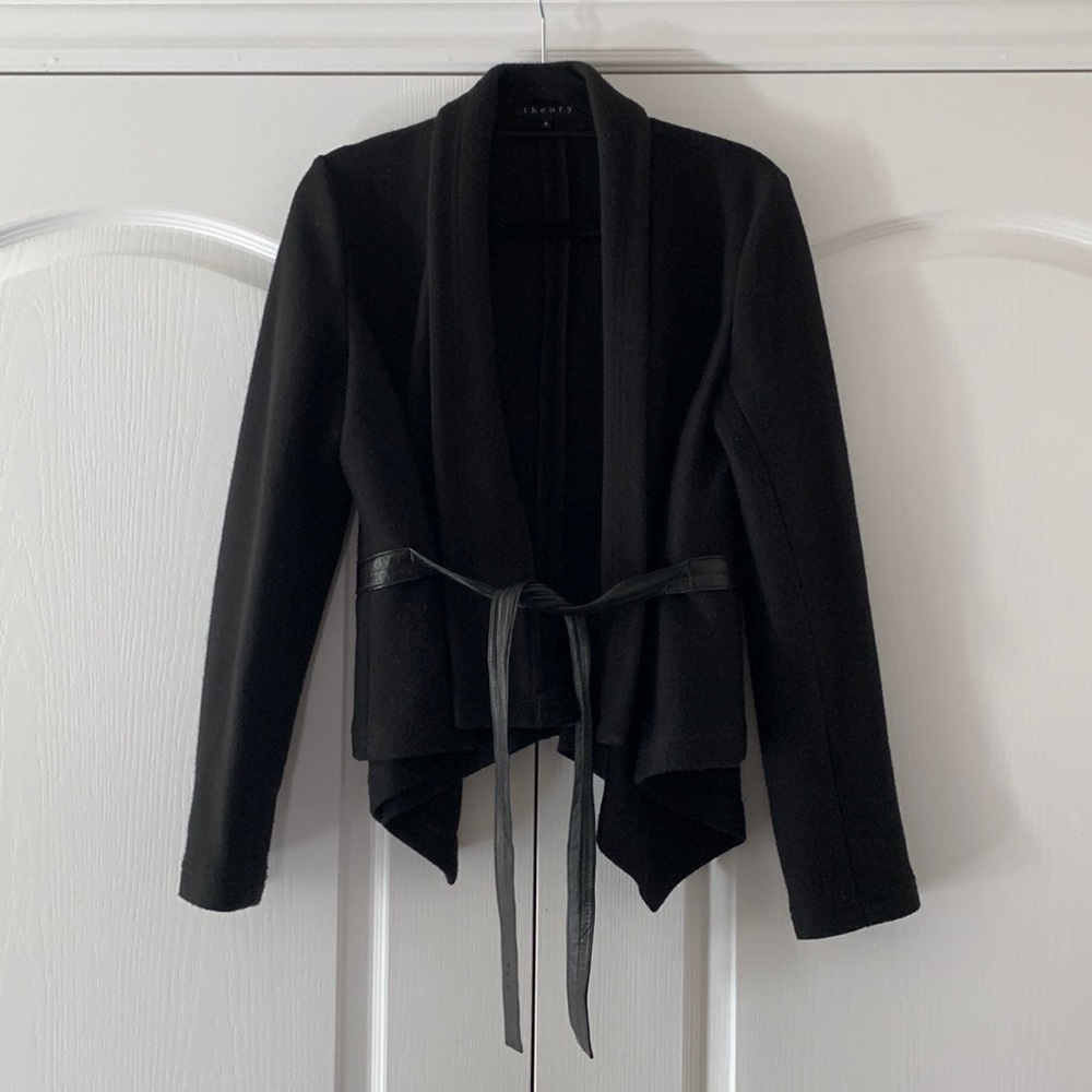 VGUC Theory jacket